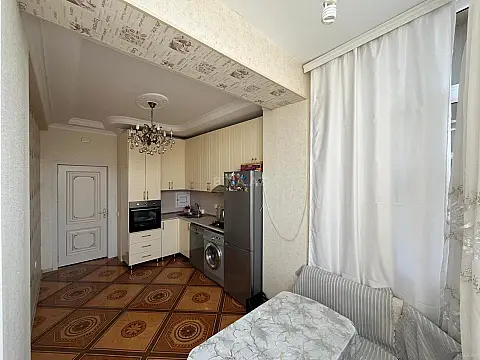 Satılır 3 otaqlı mənzil 93 m²
