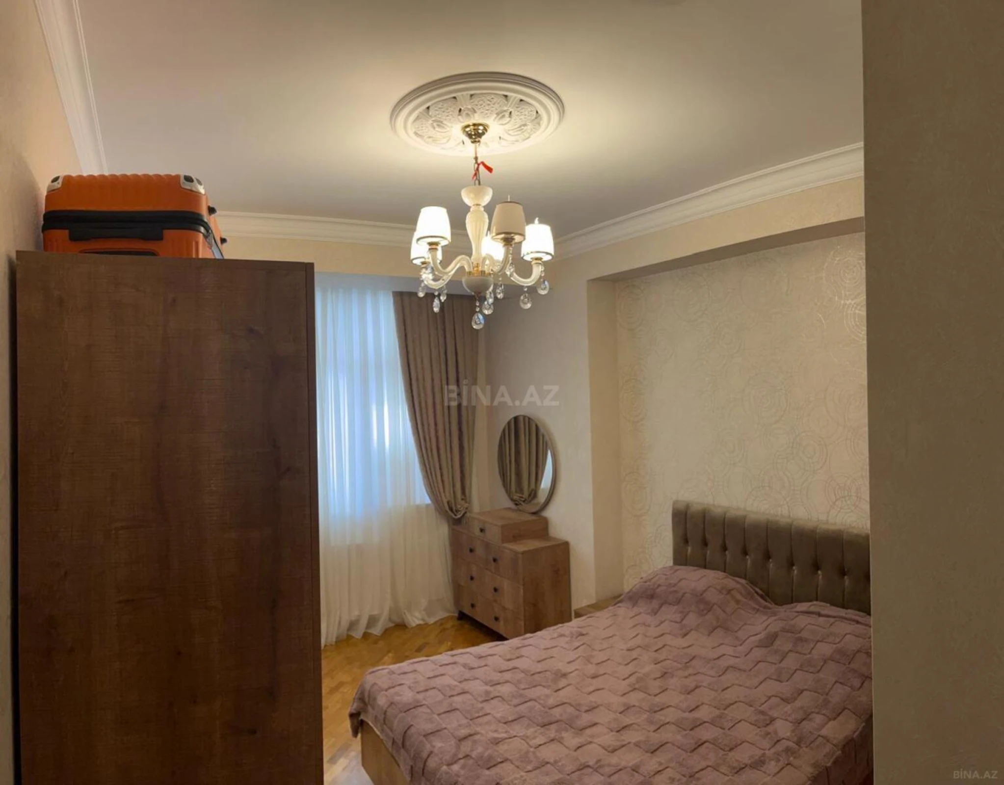 Satılır 3 otaqlı mənzil 93 m²