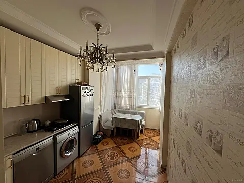 Satılır 3 otaqlı mənzil 93 m²