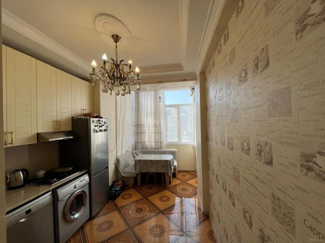 Satılır 3 otaqlı mənzil 93 m²