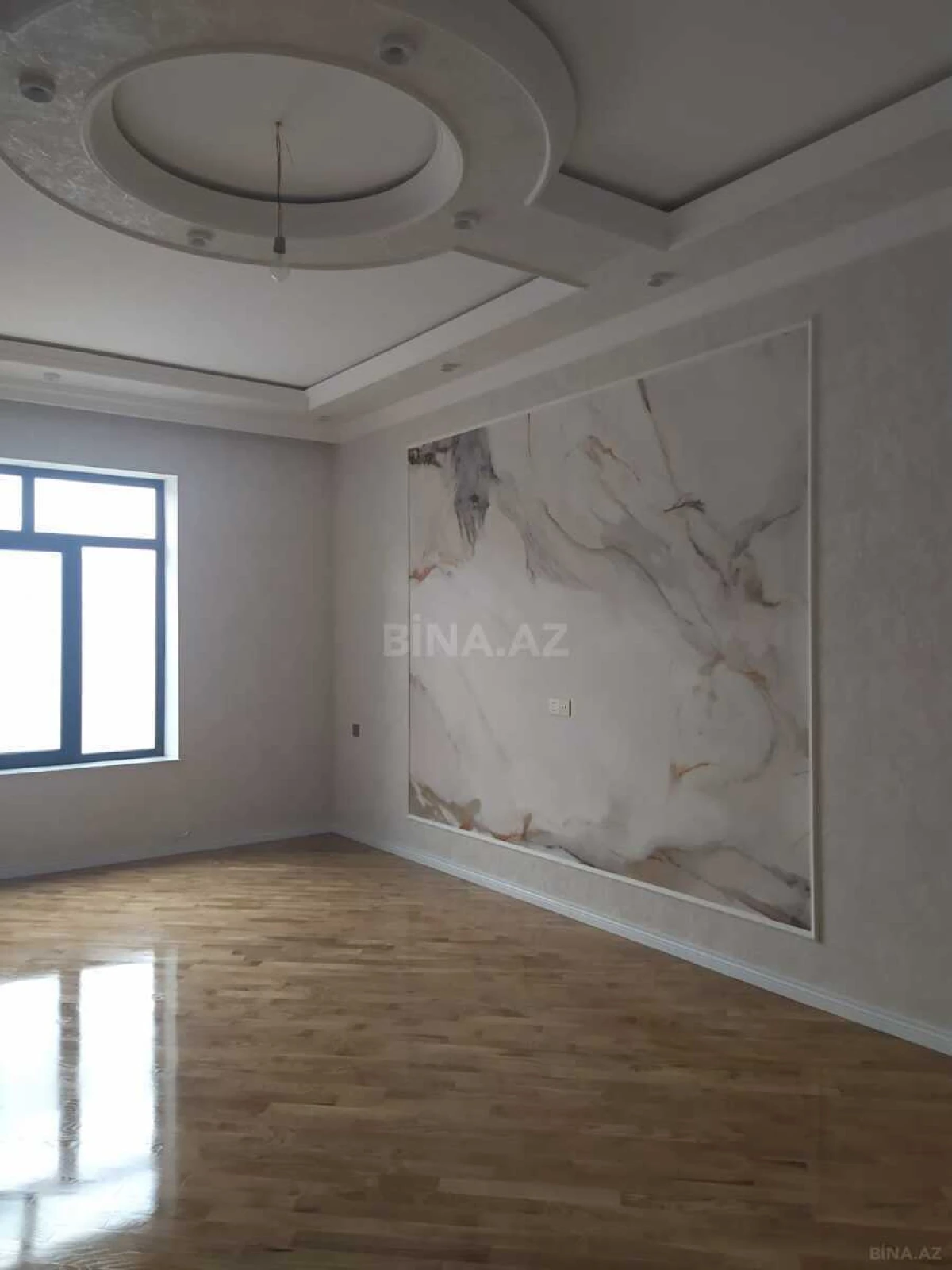 Satılır 5 otaqlı həyət evi 330 m²