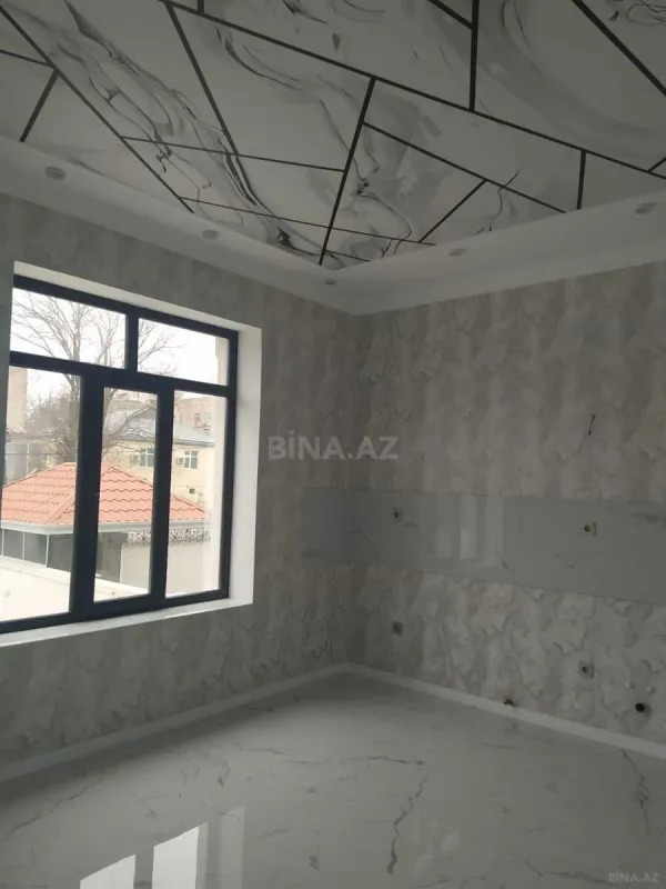 Satılır 5 otaqlı həyət evi 330 m²