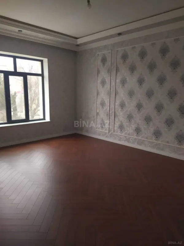 Satılır 5 otaqlı həyət evi 330 m²