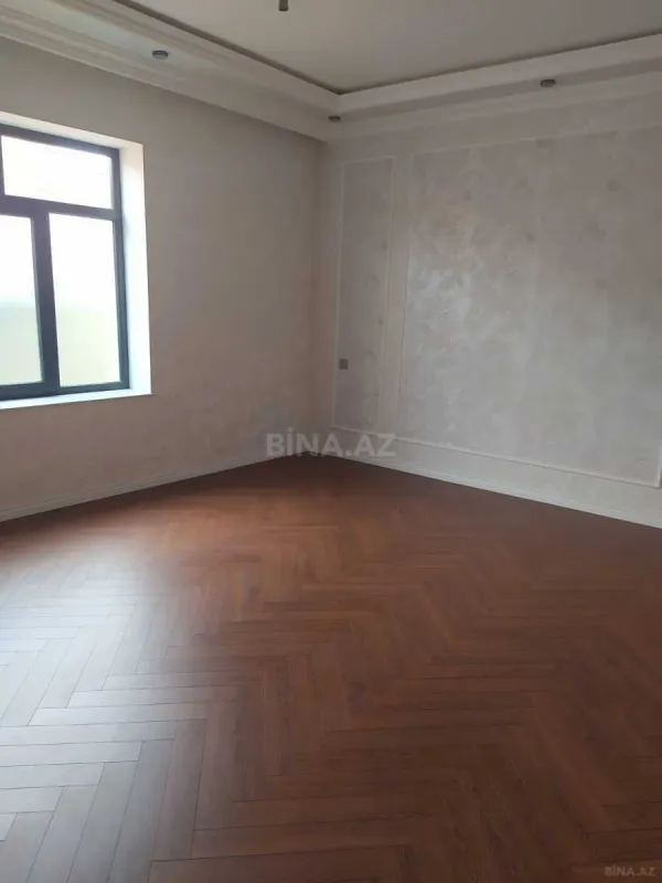 Satılır 5 otaqlı həyət evi 330 m²