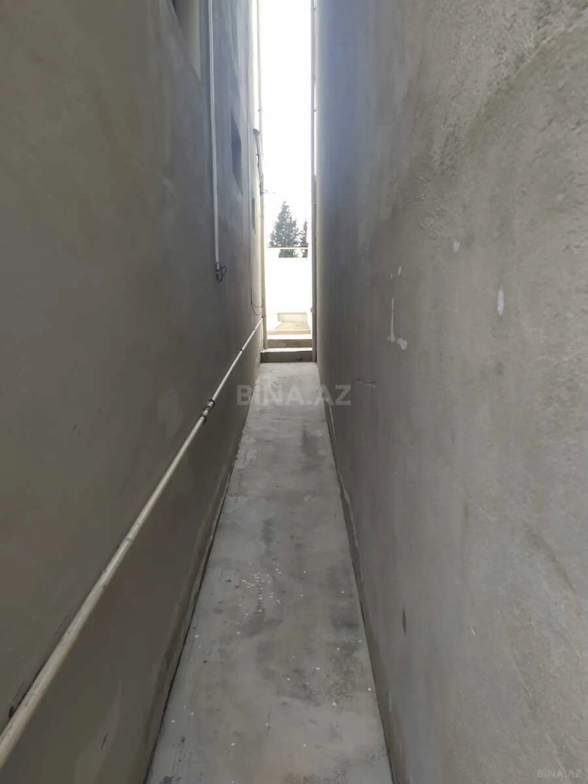 Satılır 5 otaqlı həyət evi 330 m²