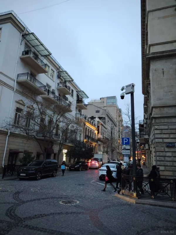 Kirayə verilir obyekt 300 m²