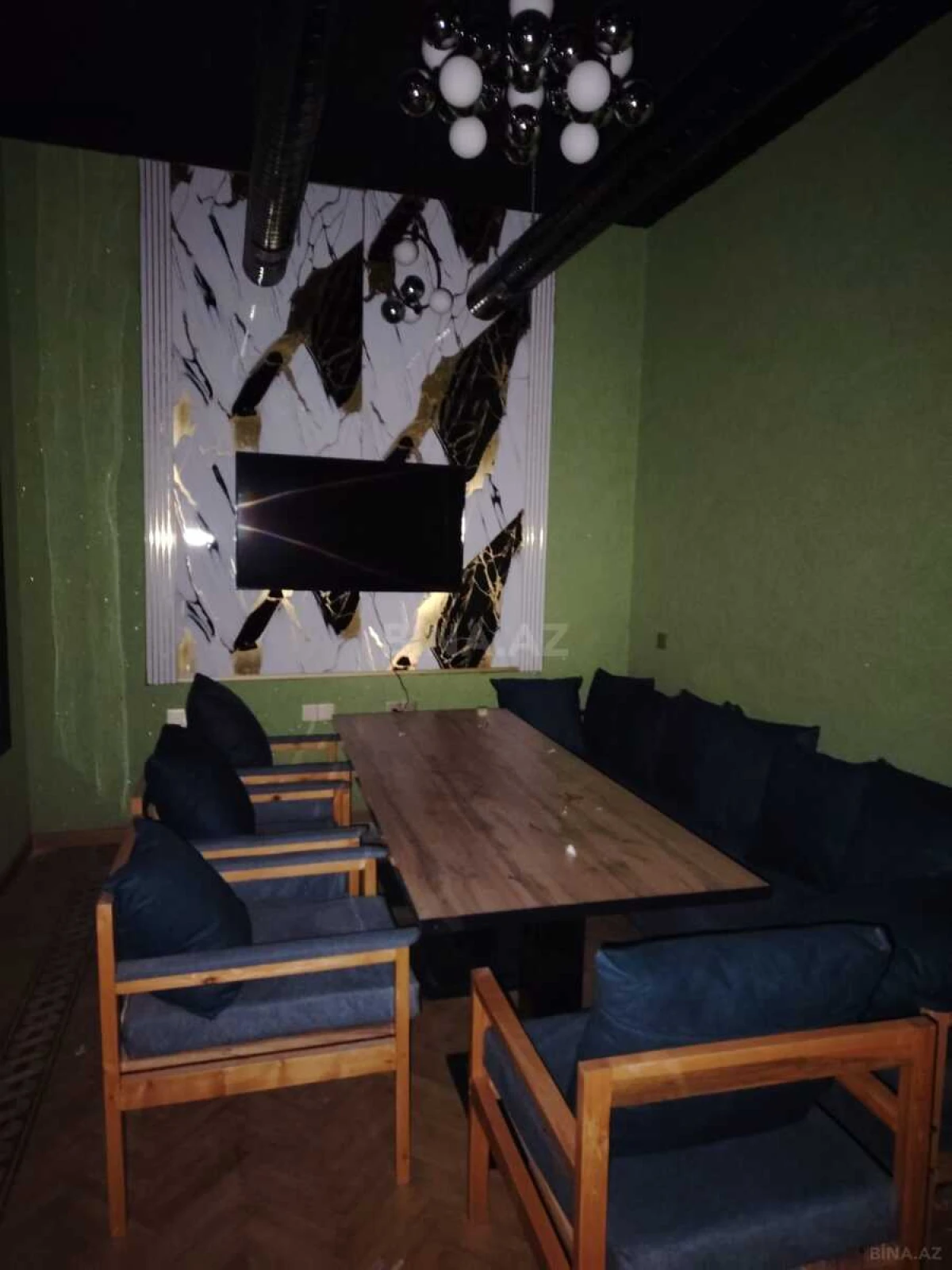 Kirayə verilir obyekt 300 m²