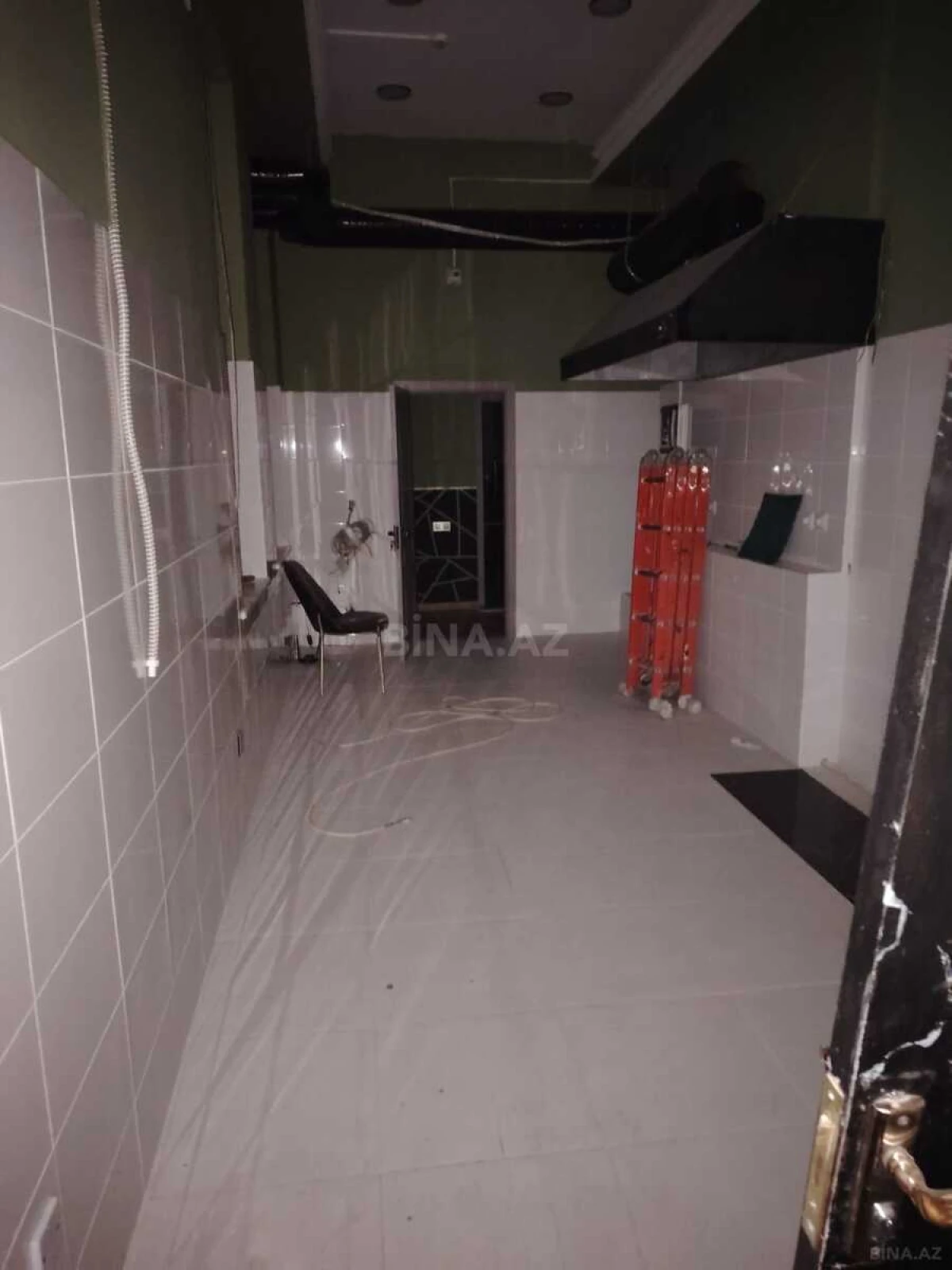 Kirayə verilir obyekt 300 m²