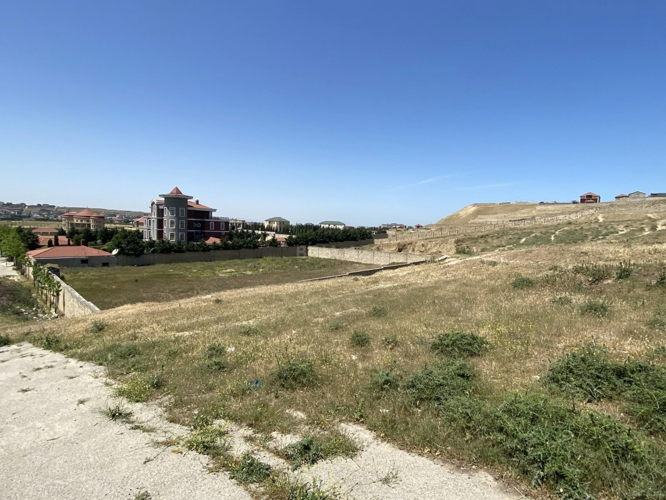 Satılır torpaq sahəsi 10 m²