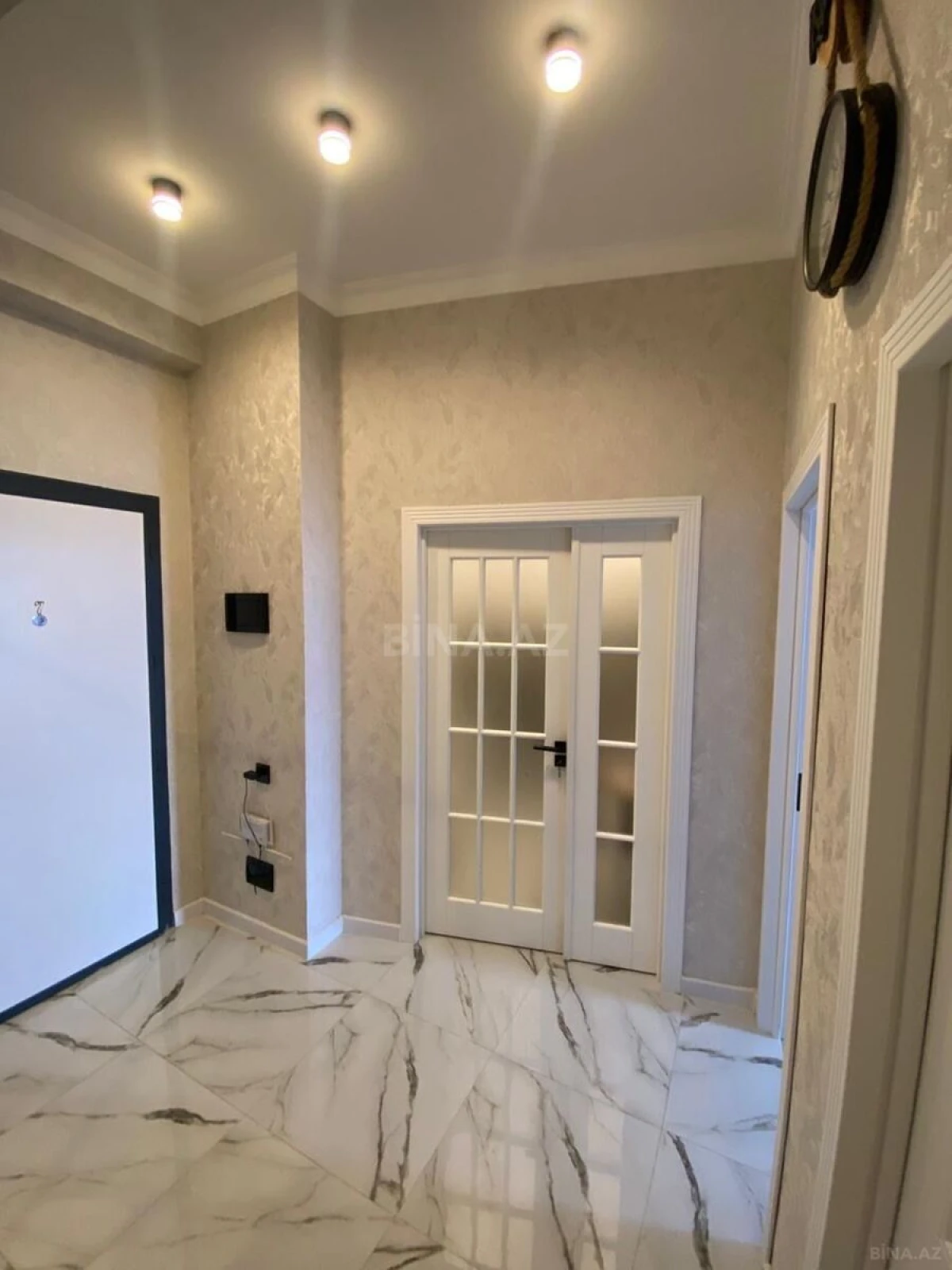 Satılır 2 otaqlı mənzil 75 m²