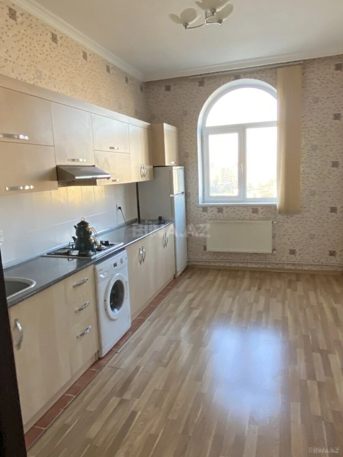Satılır 2 otaqlı mənzil 90 m²