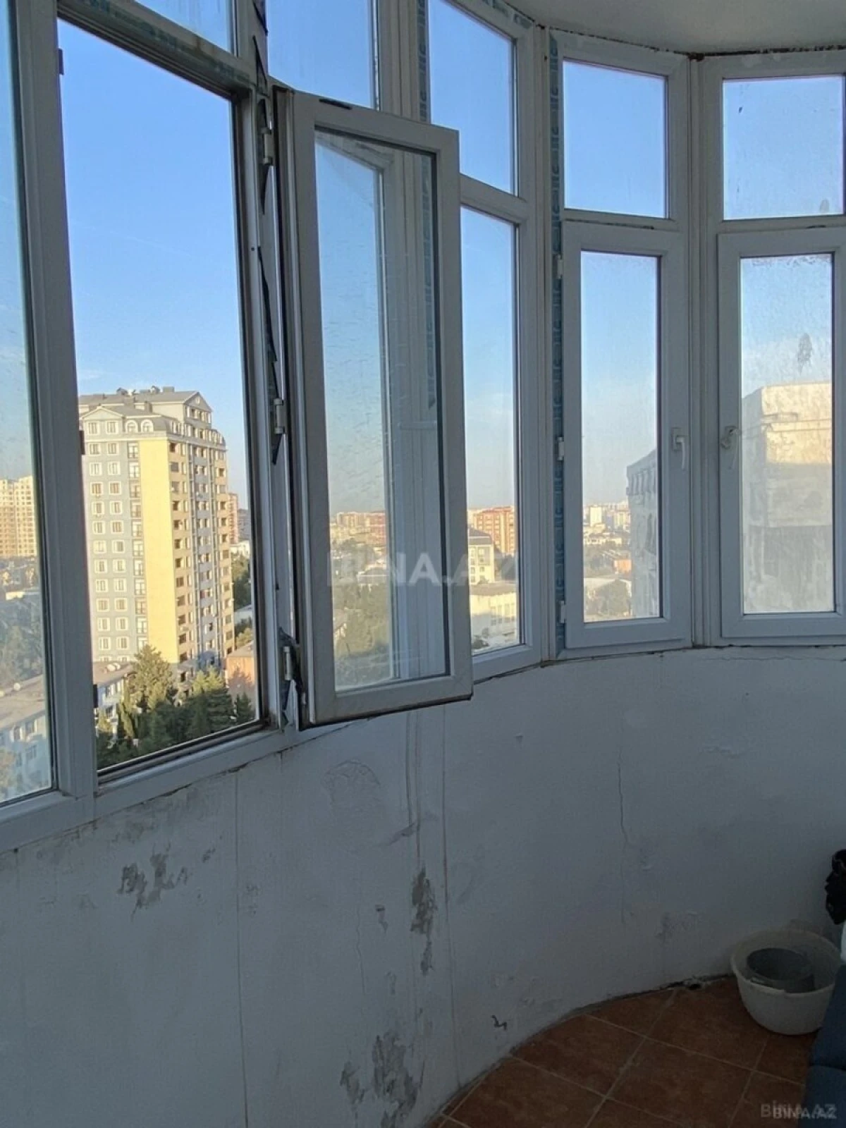 Satılır 2 otaqlı mənzil 90 m²