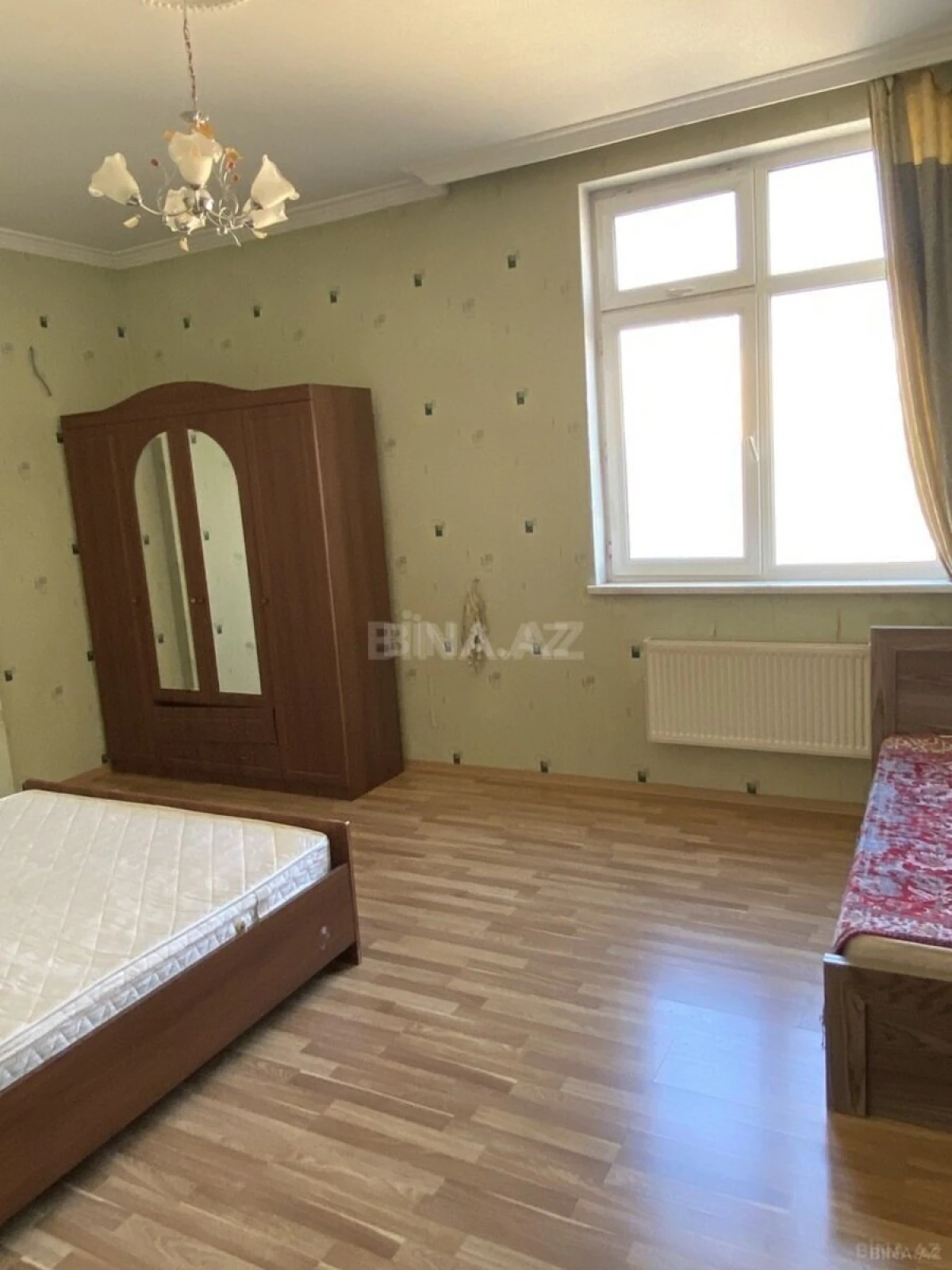 Satılır 2 otaqlı mənzil 90 m²