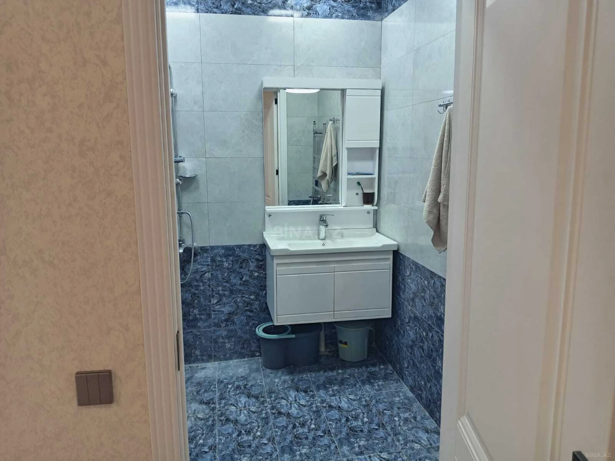 Kirayə verilir 3 otaqlı mənzil 135 m²