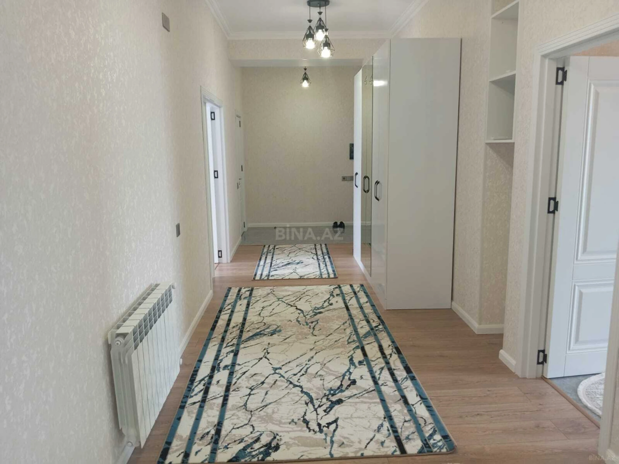 Kirayə verilir 3 otaqlı mənzil 135 m²