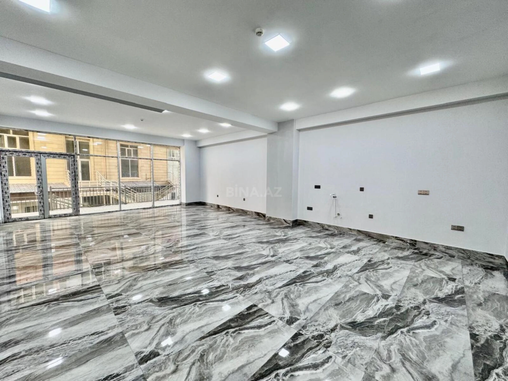 Kirayə verilir obyekt 190 m²