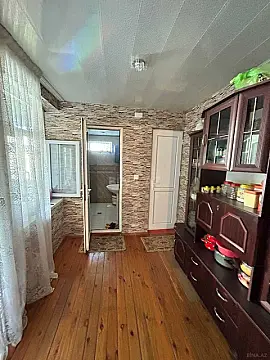 Satılır 4 otaqlı həyət evi 160 m²