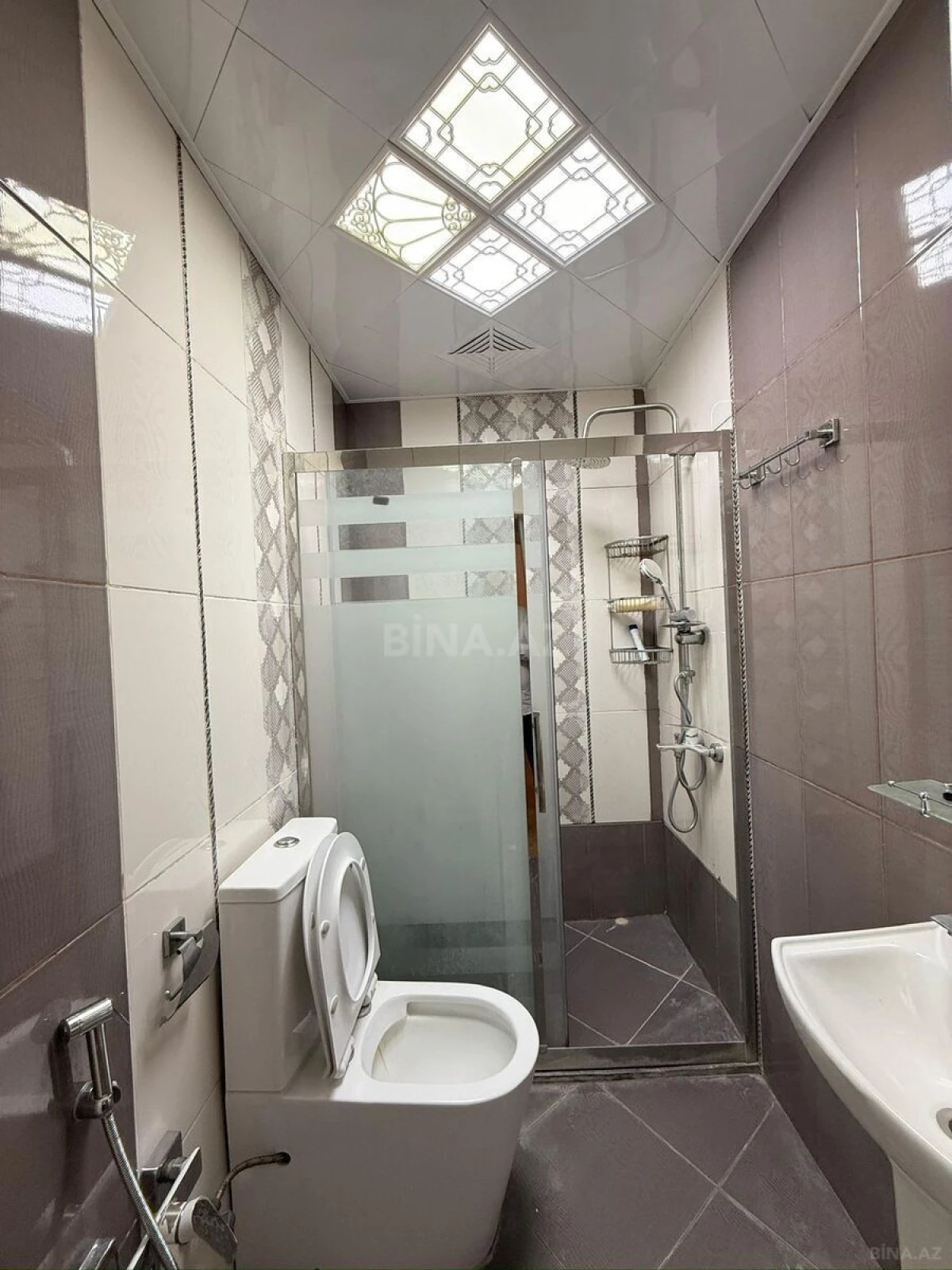 Satılır 3 otaqlı mənzil 120 m²