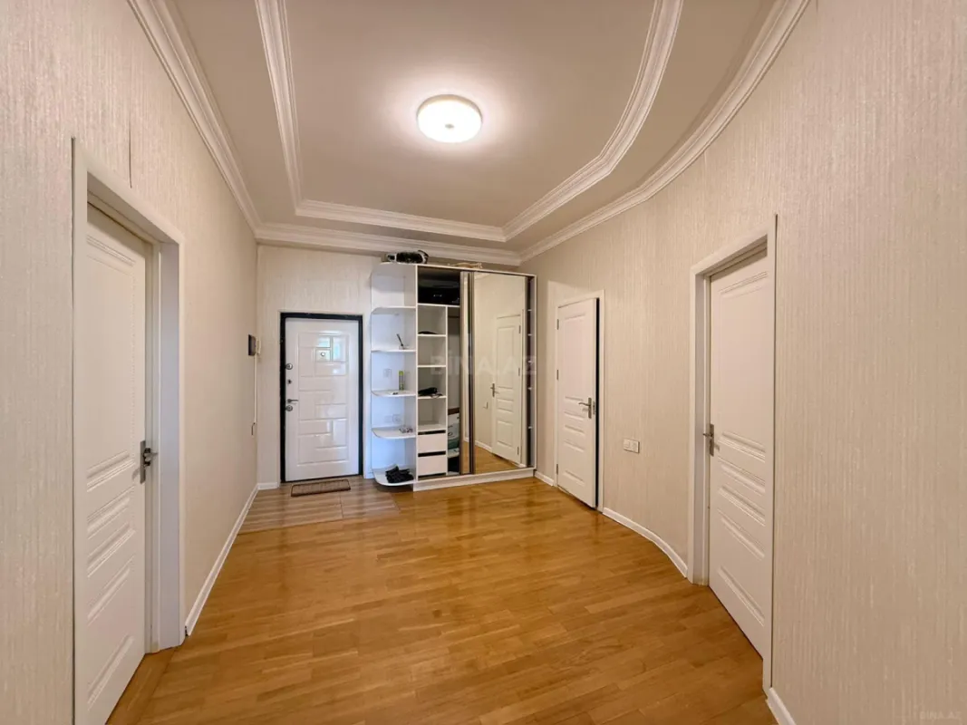 Satılır 3 otaqlı mənzil 120 m²