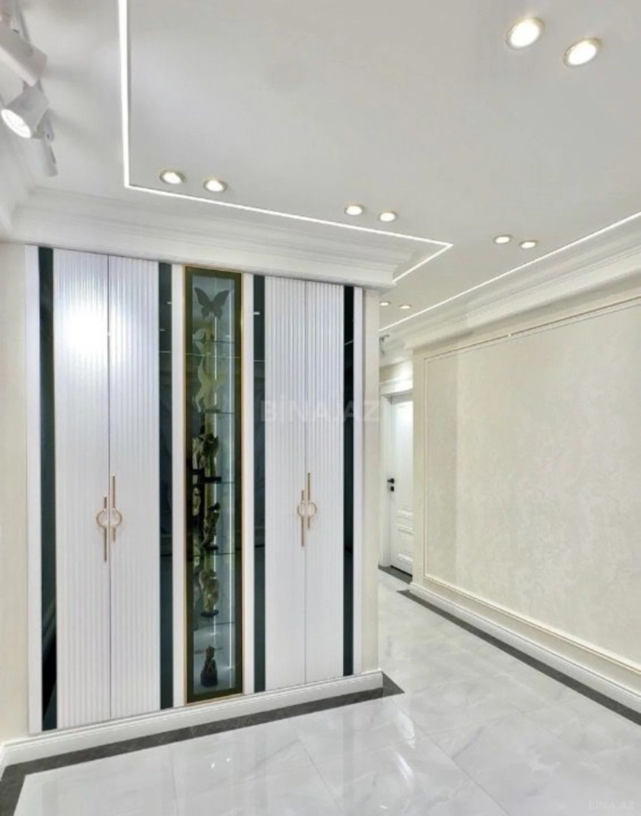 Satılır 3 otaqlı mənzil 100 m²