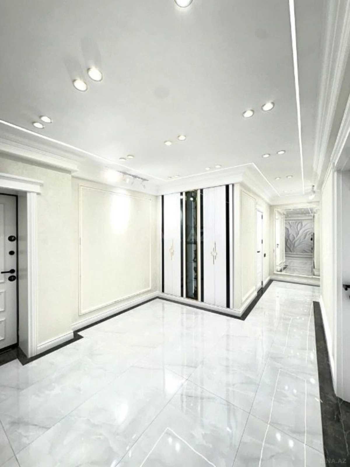 Satılır 3 otaqlı mənzil 100 m²