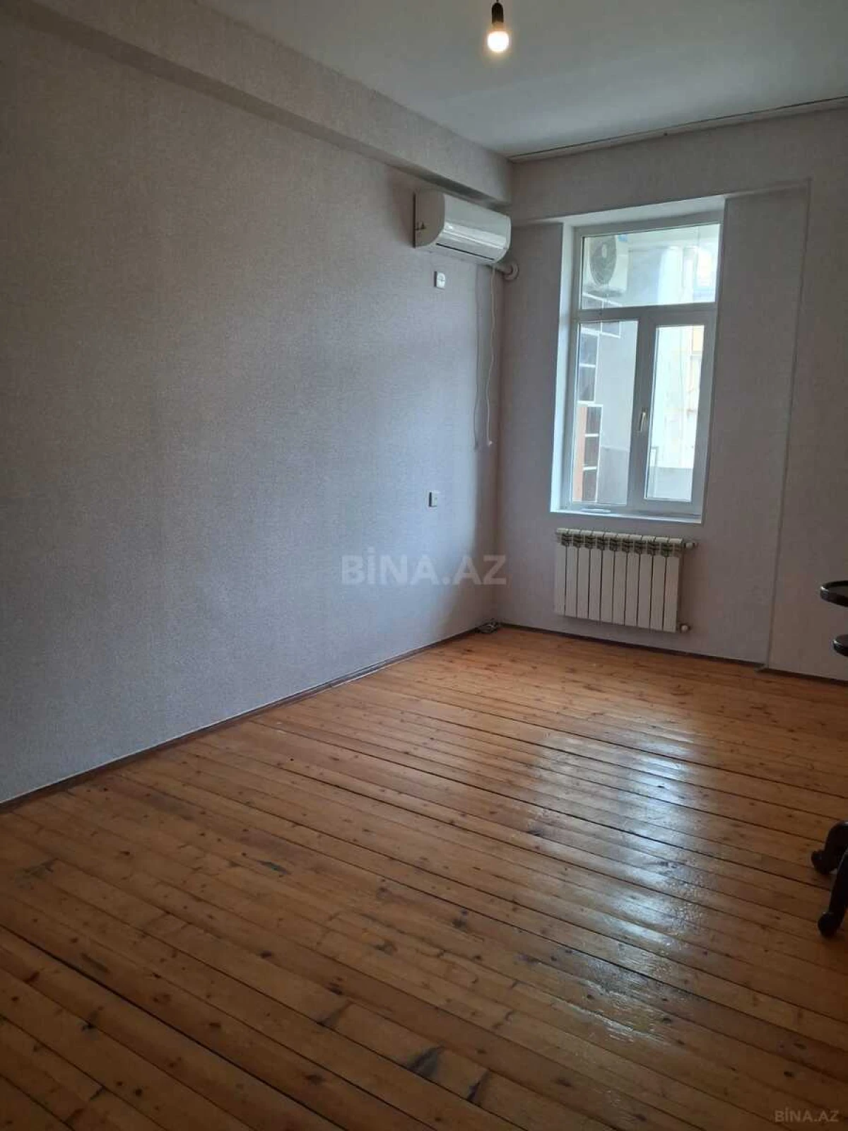Kirayə verilir 2 otaqlı mənzil 86 m²