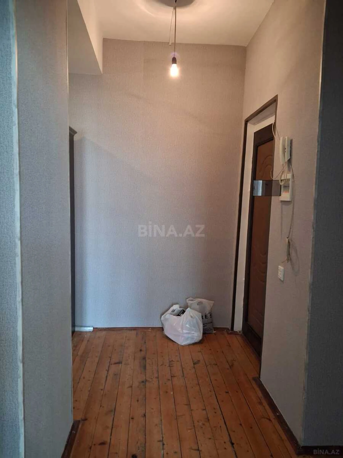 Kirayə verilir 2 otaqlı mənzil 86 m²