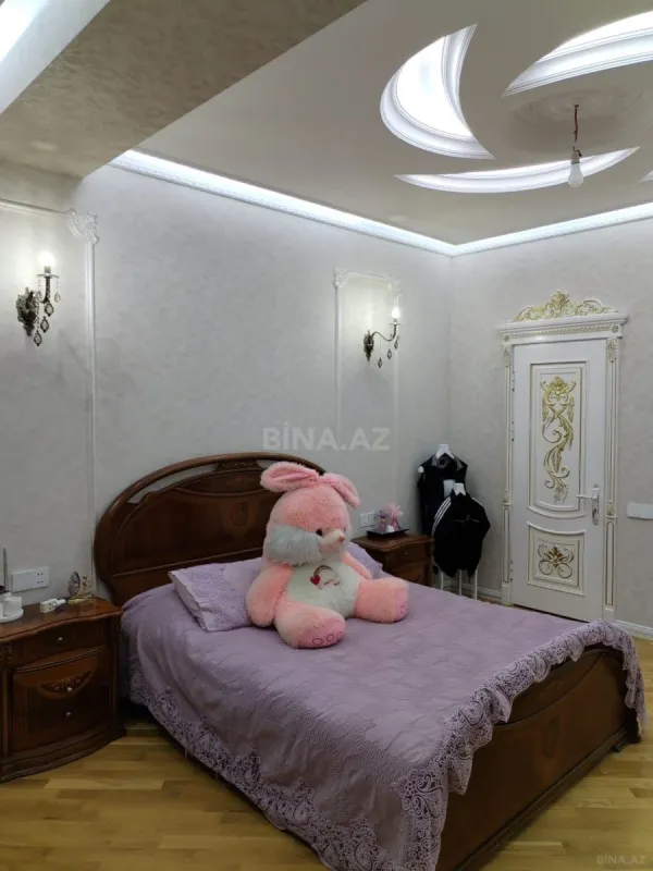 Satılır 3 otaqlı mənzil 143 m²