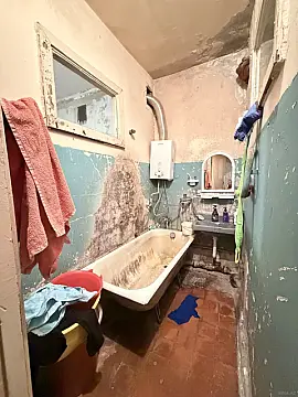 Satılır 4 otaqlı mənzil 102 m²