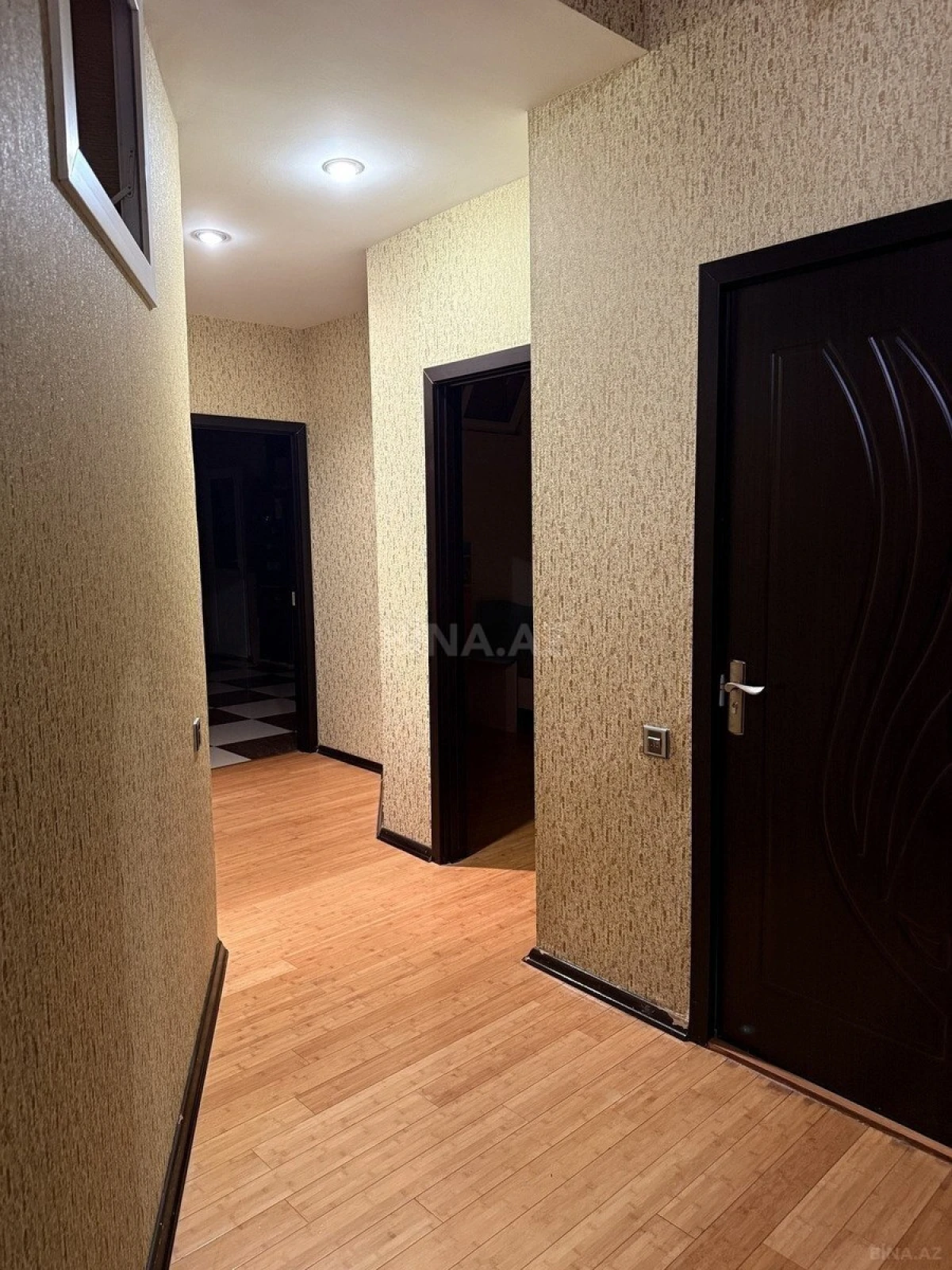 Satılır 3 otaqlı mənzil 73 m²