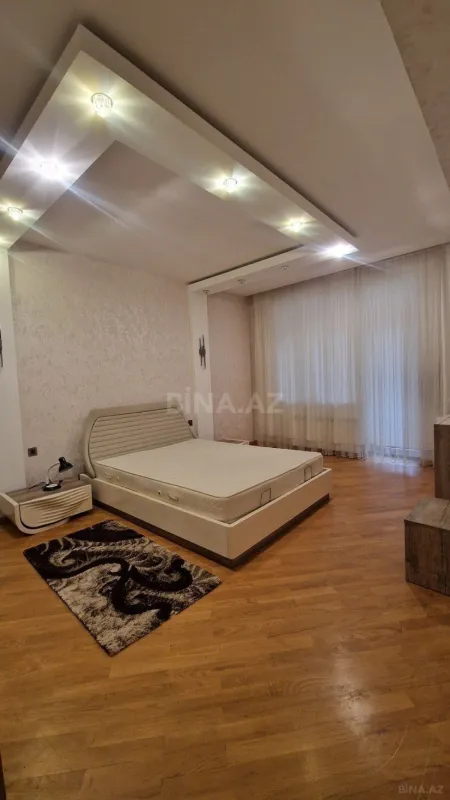 Kirayə verilir 3 otaqlı mənzil 118 m²