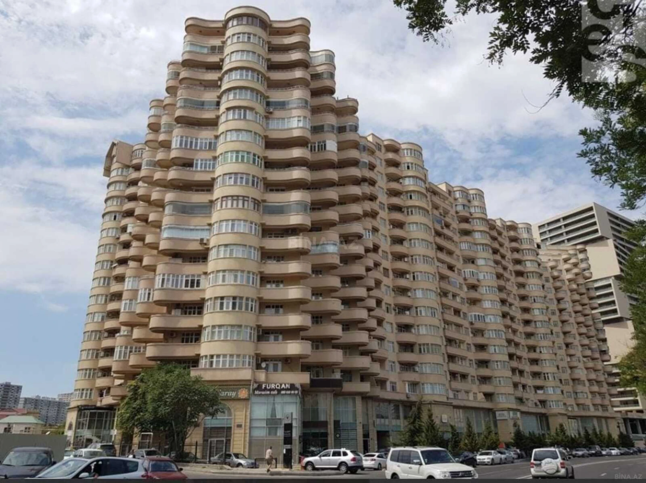 Kirayə verilir 3 otaqlı mənzil 118 m²