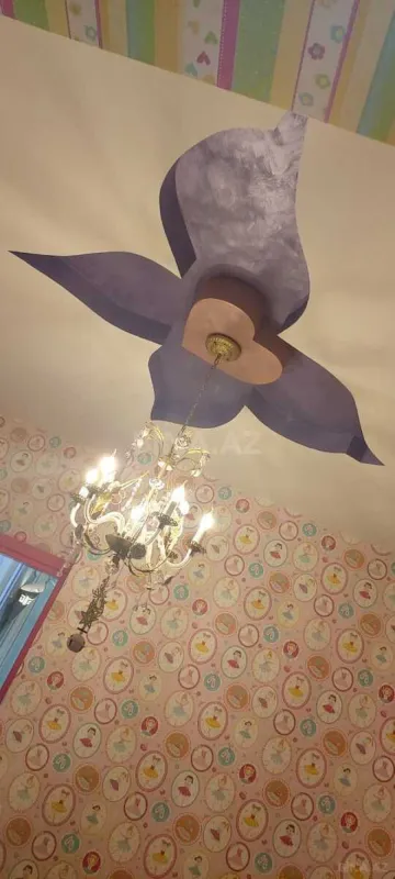 Satılır 4 otaqlı mənzil 180 m²