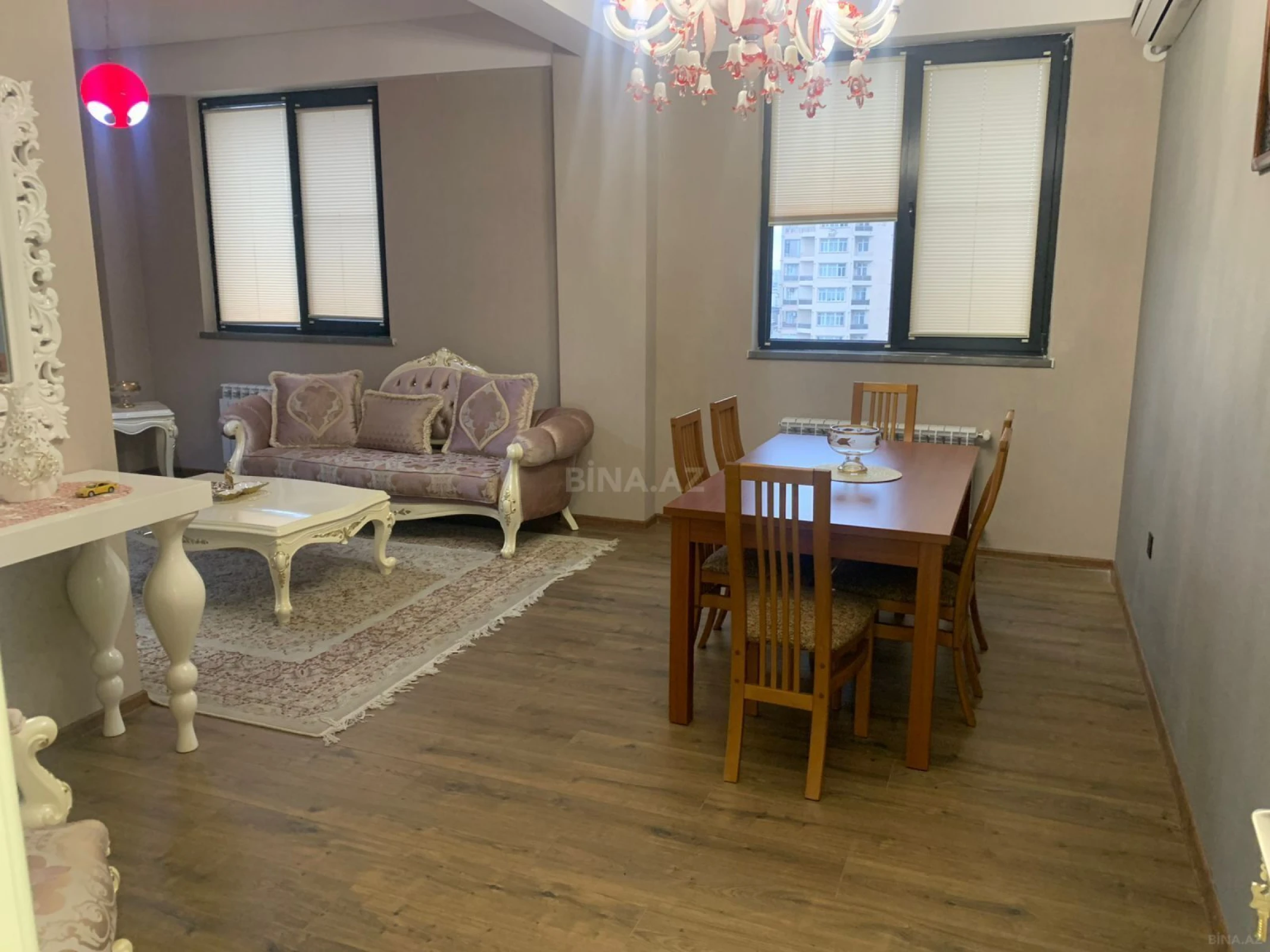 Kirayə verilir 3 otaqlı mənzil 130 m²
