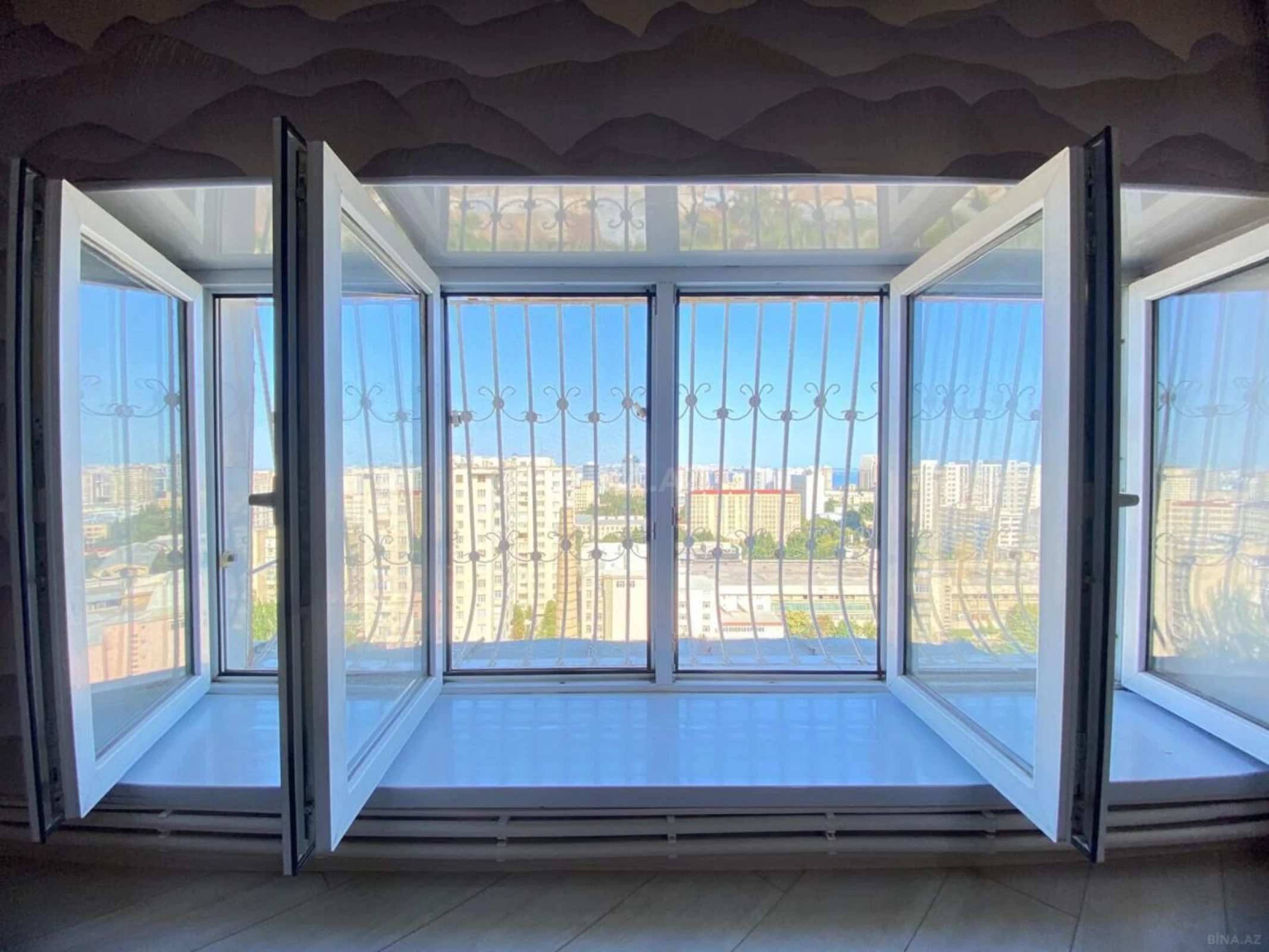 Kirayə verilir 2 otaqlı mənzil 90 m²