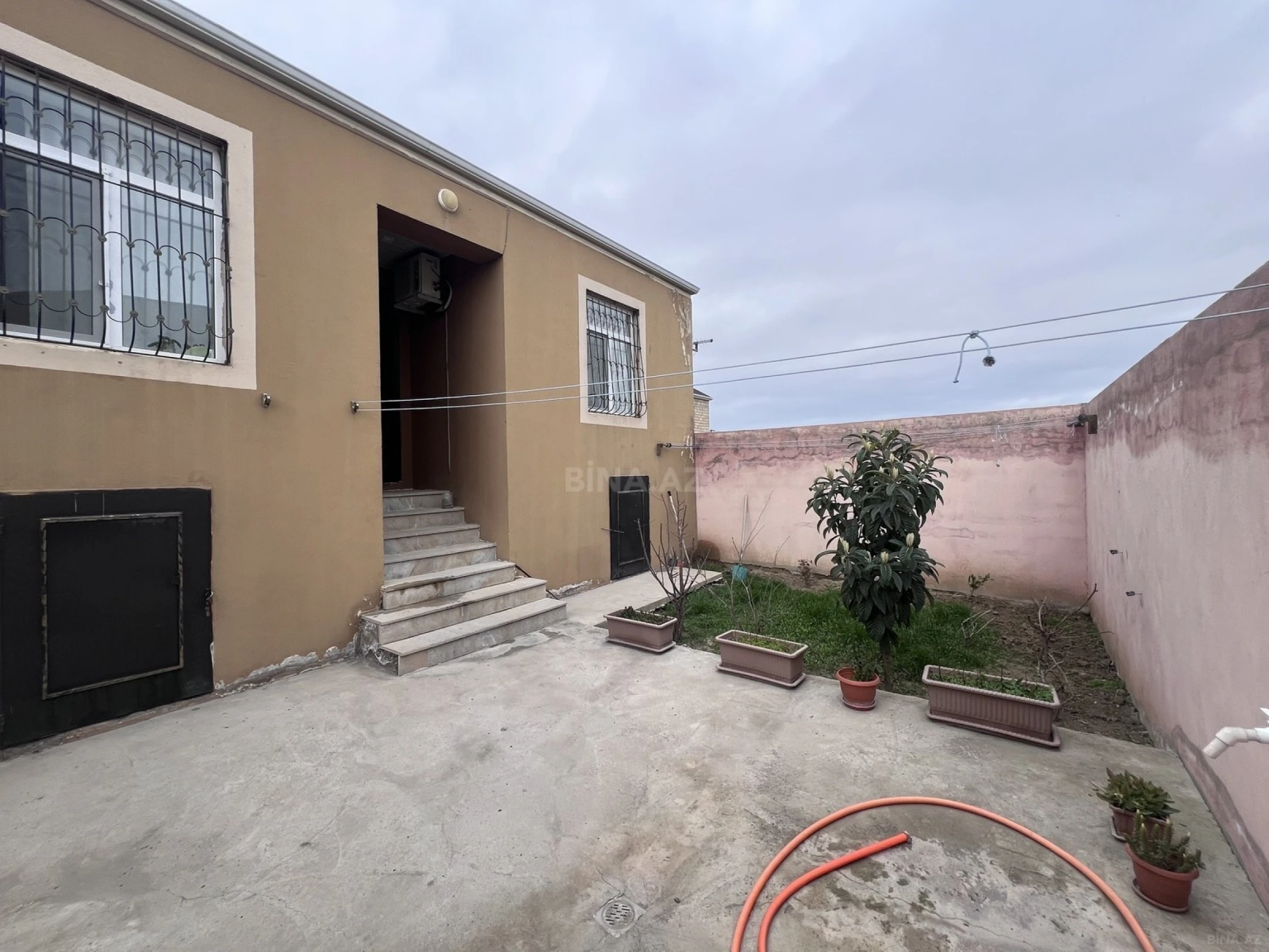 Satılır 3 otaqlı həyət evi 81 m²