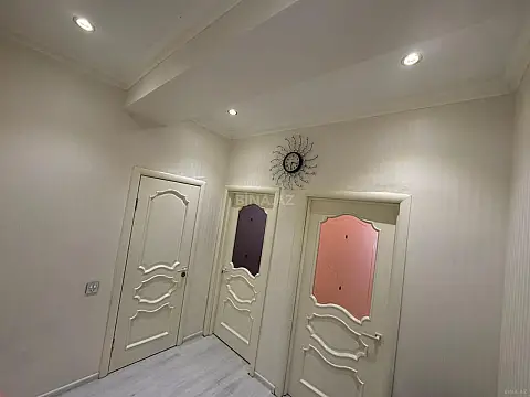 Kirayə verilir 2 otaqlı mənzil 78 m²