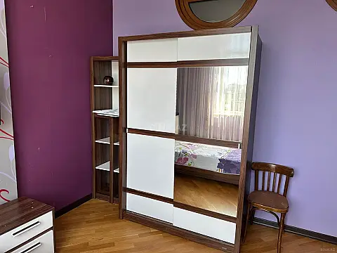 Kirayə verilir 4 otaqlı mənzil 120 m²