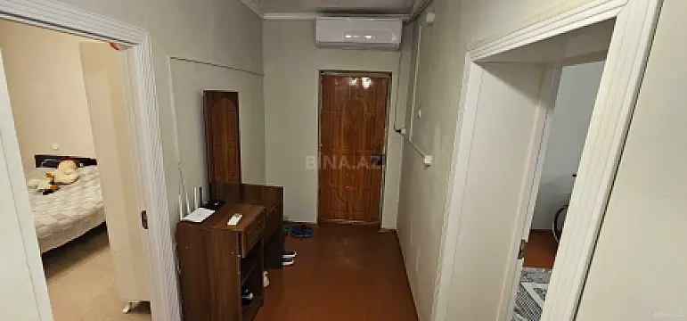 Satılır 4 otaqlı mənzil 95 m²