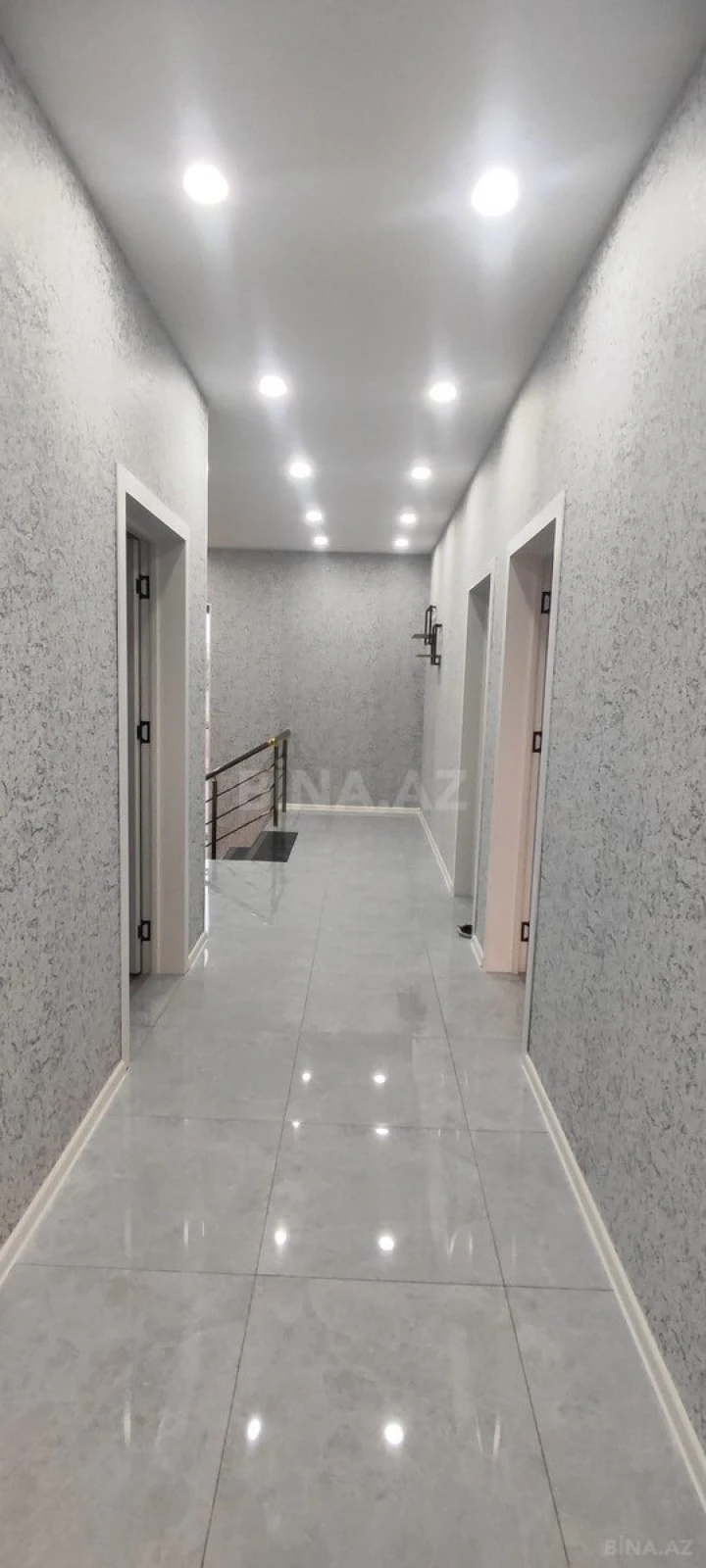 Satılır 5 otaqlı həyət evi 150 m²