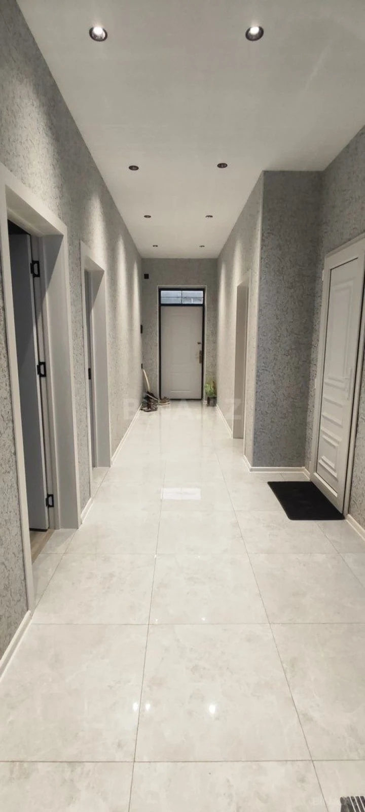 Satılır 5 otaqlı həyət evi 150 m²