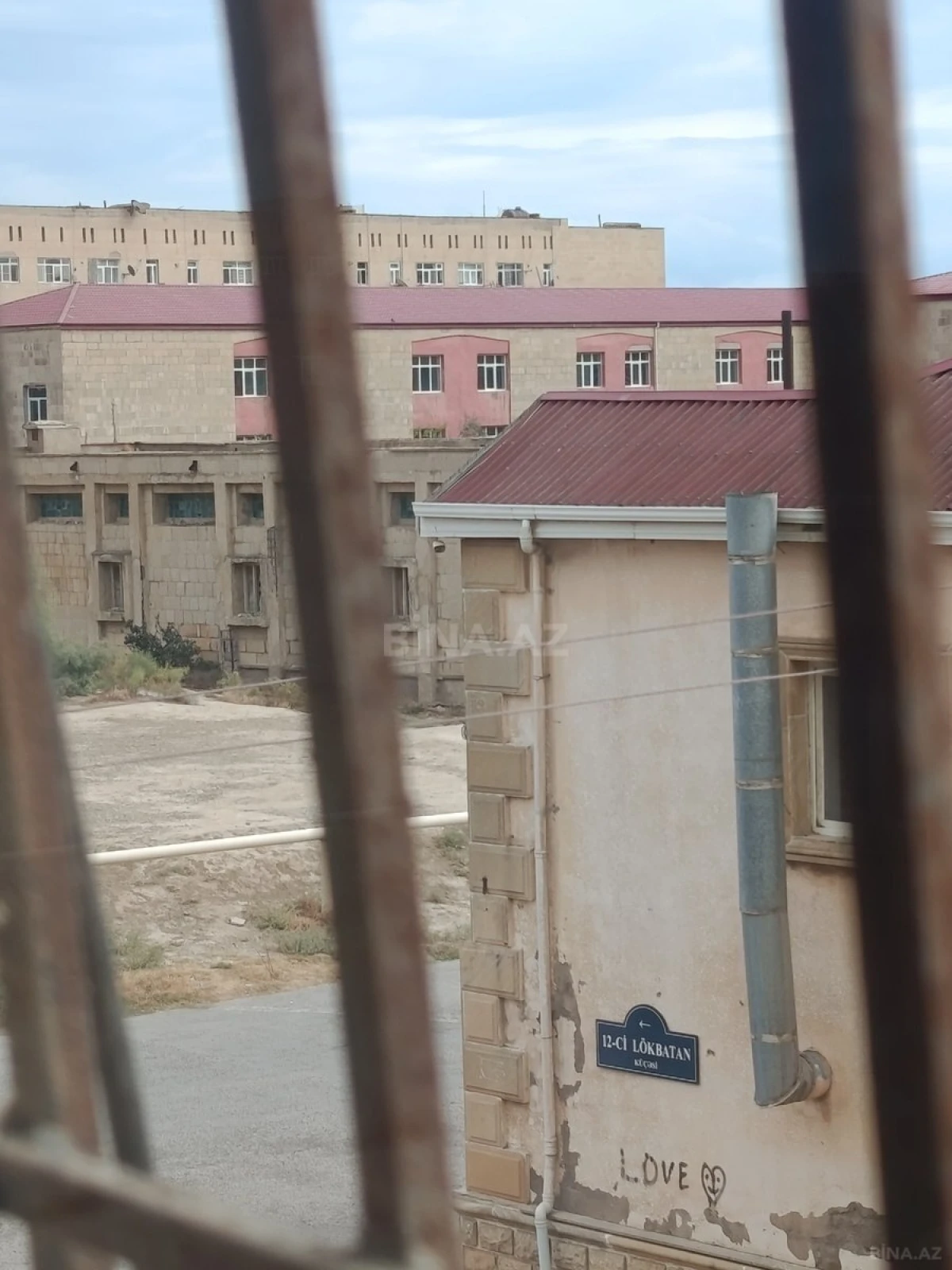 Satılır 3 otaqlı mənzil 74 m²