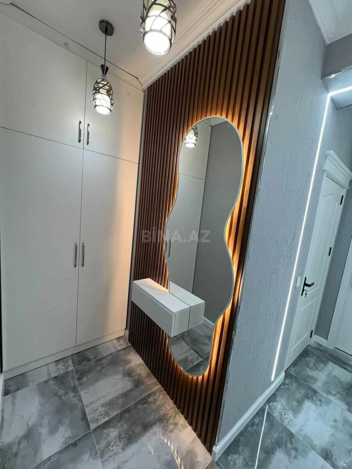 Satılır 2 otaqlı mənzil 65 m²