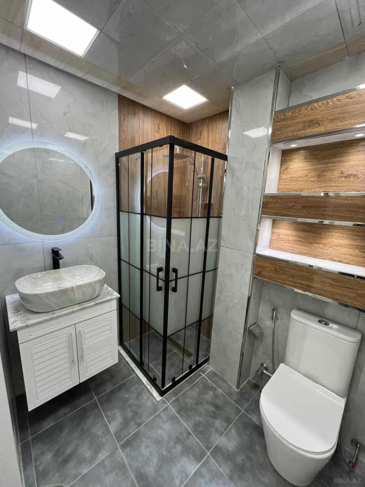 Satılır 2 otaqlı mənzil 65 m²