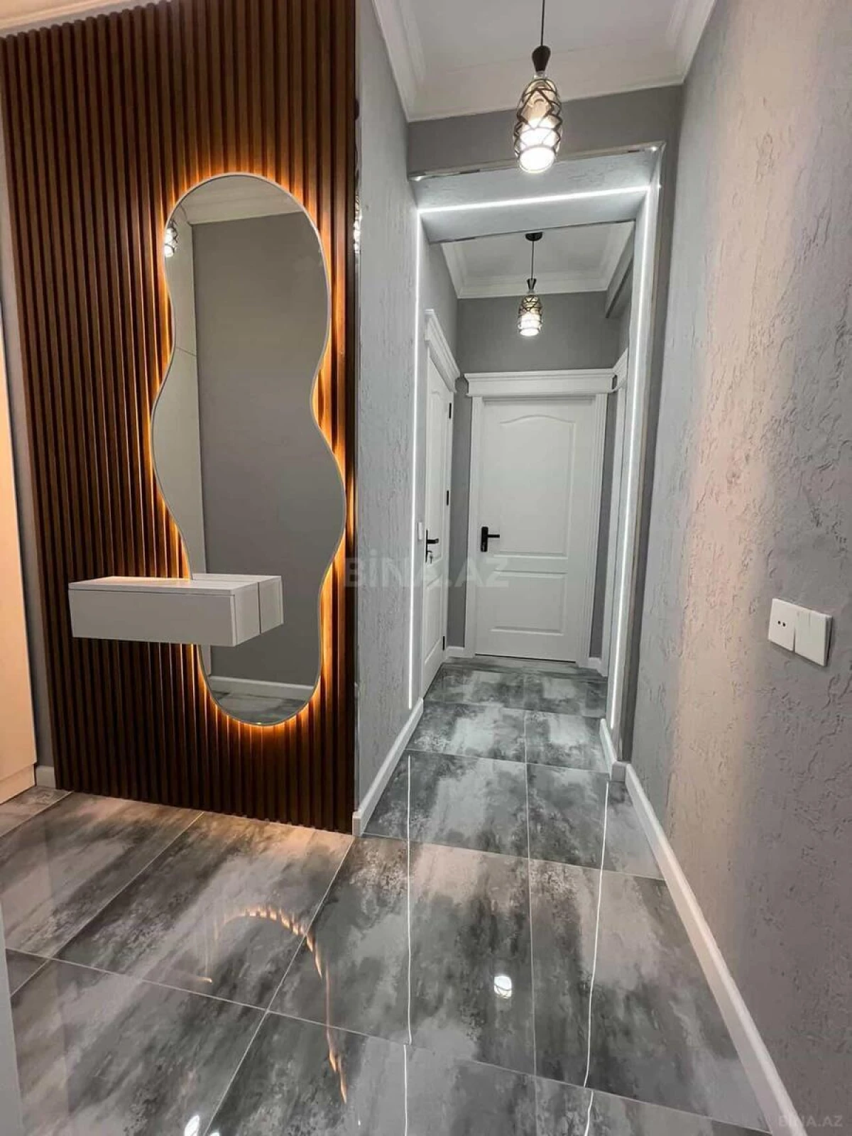 Satılır 2 otaqlı mənzil 65 m²