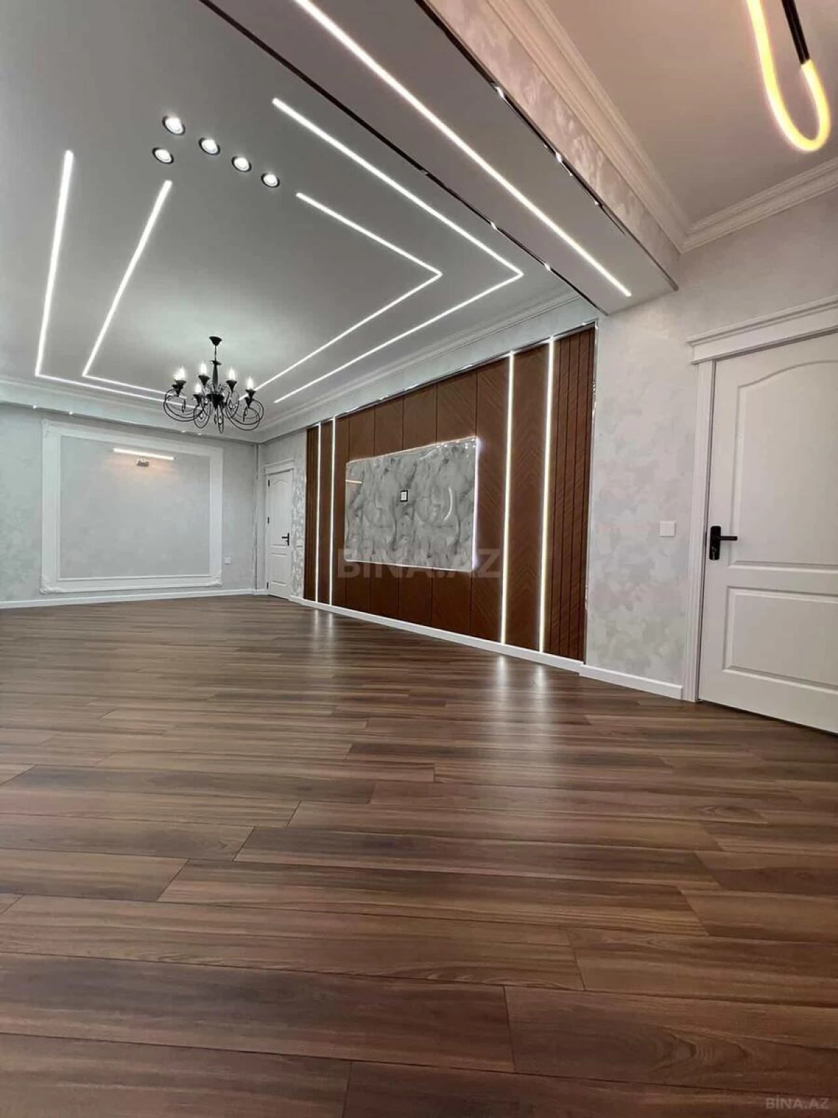 Satılır 2 otaqlı mənzil 65 m²