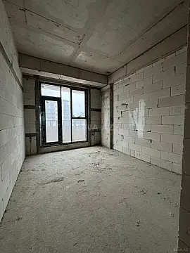 Satılır 3 otaqlı mənzil 139.6 m²