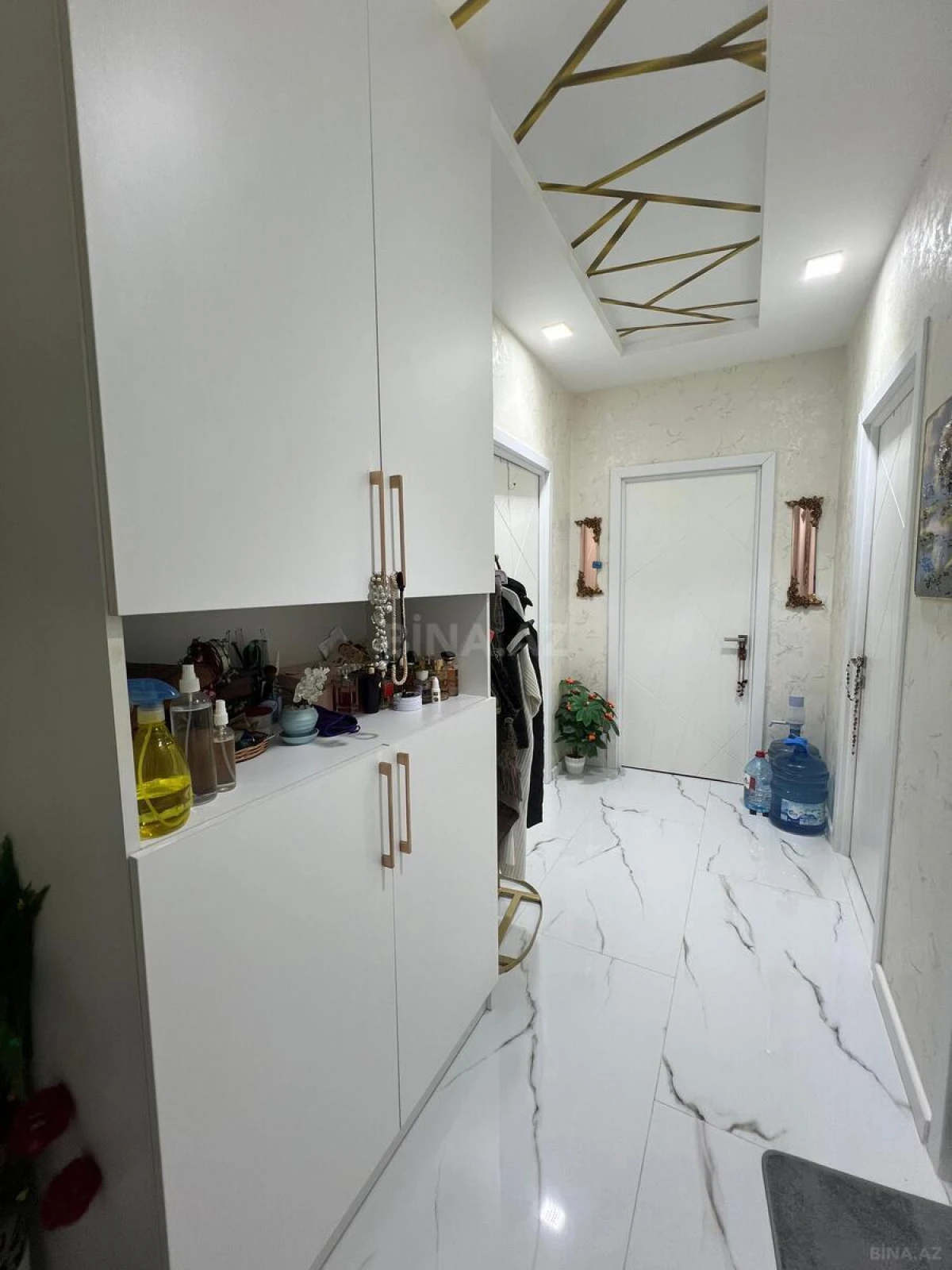 Satılır 2 otaqlı mənzil 42.1 m²