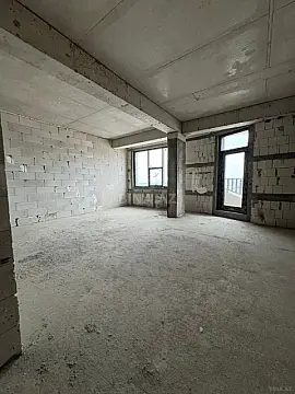 Satılır 3 otaqlı mənzil 140.2 m²