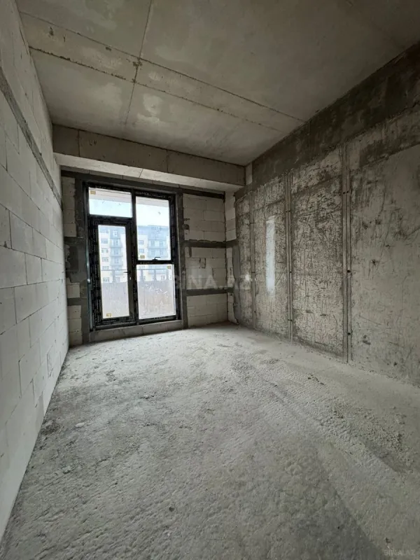 Satılır 3 otaqlı mənzil 140.2 m²